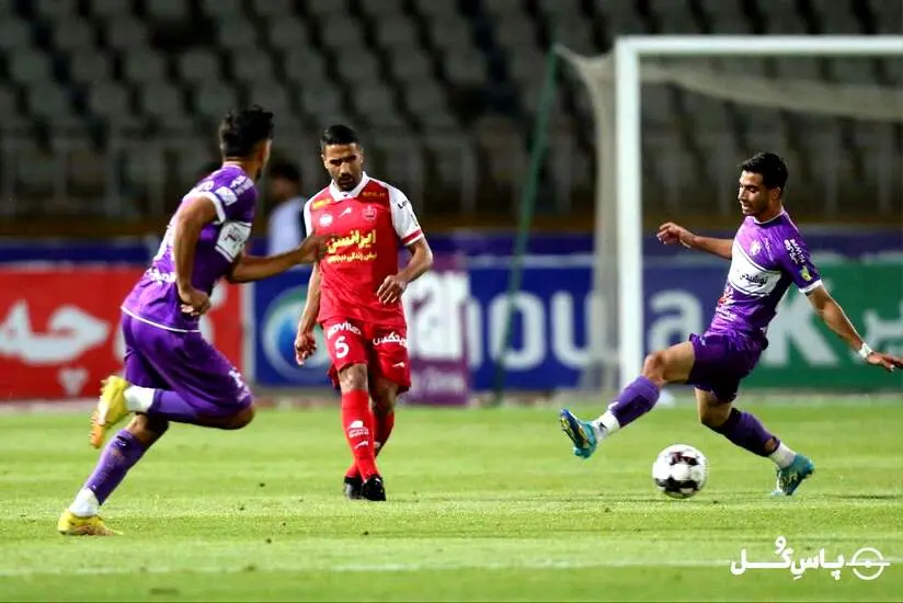 هوادار ۰ - ۲ پرسپولیس
