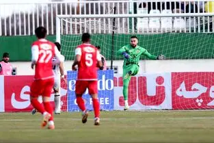 گل اول آلومینیوم به پرسپولیس