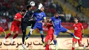گل اول استقلال به تراکتور