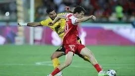 حرف‌های عجیب مجری شبکه اینترنتی پرسپولیس: سپاهان و هوادارانش را یک فصل بندازید بیرون!