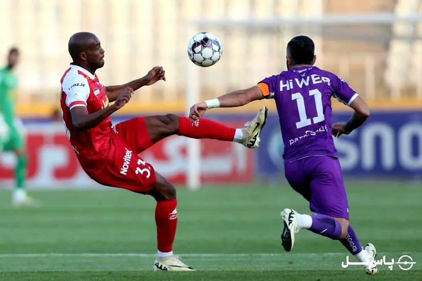 هوادار ۰ - ۲ پرسپولیس