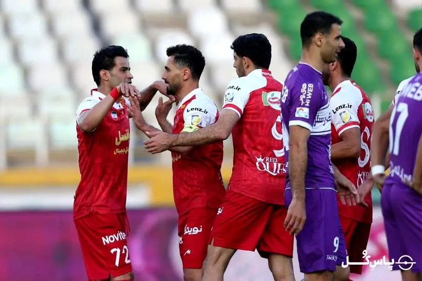 هوادار ۰ - ۲ پرسپولیس