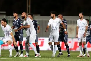 خلاصه بازی: چادرملو ۱ - ۱ استقلال