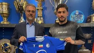 ستاره ۱۹ ساله شمس‌آذر استقلالی شد