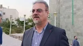 حضور بازیکنان استقلال در دفتر باشگاه و آشتی‌کنان حسین حسینی و رامین رضاییان