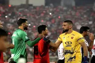 رقابت جالب دروازه‌بانان پرسپولیس و تراکتور برای ثبت رکورد