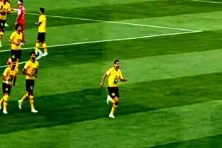 گل اول سپاهان به پرسپولیس در همان آغاز بازی