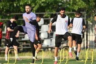 بازگشت پرسپولیسی‌ها به تمرینات؛ عالیشاه، ارونوف و العملود غایب در کار گروهی