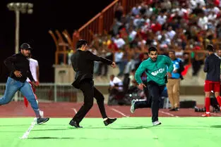 واکنش ناظر دیدار پرسپولیس - شمس آذر به تلاش برای پشت پا زدن به جیمی جامپ