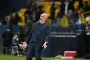 بحران در النصر: آیا پیولی قبل از بازی با استقلال اخراج می‌شود؟ 