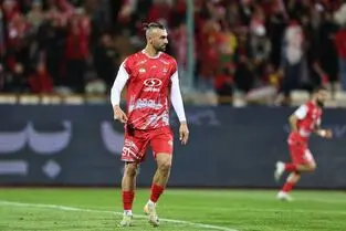 سردار دورسون با پسرش هواداران پرسپولیس را شگفت‌زده کرد
