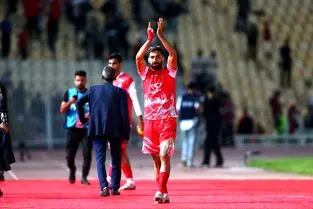 گل اول پرسپولیس به الغرافه توسط فرشاد فرجی