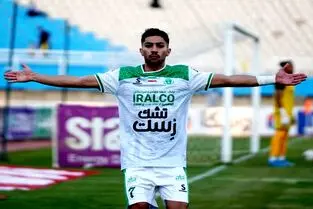 پرسپولیسی هستم، اما با استقلال و سپاهان هم مذاکره کردم