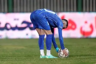 گل اول استقلال به سپاهان توسط یاسر آسانی