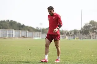 بلاتکلیفی در پرسپولیس؛ اورونوف و بیفوما منتظر ساعت پرواز به تهران