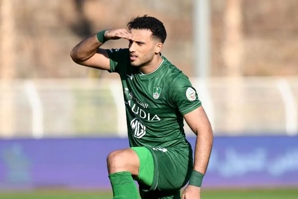 مدافع پرسپولیس ماندنی شد