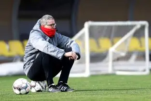 دوگانه پرسپولیس مقابل گاریدو: استعفا یا اخراج!
