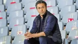 واکنش مدیرعامل استقلال به کری‌خوانی سخیف و کودکانه آذری جهرمی!