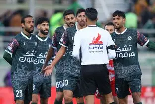 خلاصه بازی: ذوب آهن ۰ - ۰ پرسپولیس
