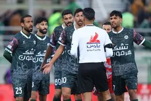 خلاصه بازی: ذوب آهن ۰ - ۰ پرسپولیس
