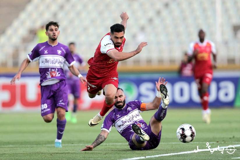 هوادار ۰ - ۲ پرسپولیس