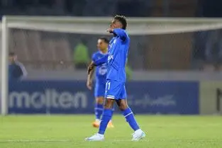 استقلال مقابل شمس آذر نه مربی دارد و نه مهاجم!