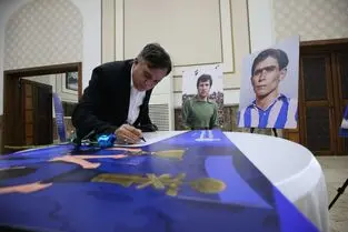 سیدورف مجوز حضور در ایران ندارد؛ قرارداد ستاره هلندی و استقلال فسخ می‌شود؟