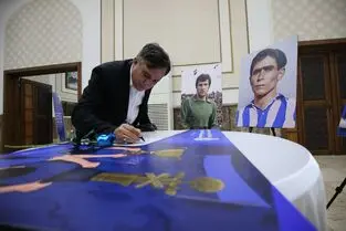 سیدورف مجوز حضور در ایران ندارد؛ قرارداد ستاره هلندی و استقلال فسخ می‌شود؟