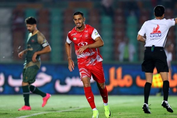 پرسپولیس با شکست شمس آذر به صدر رسید