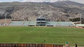 واکنش رئیس جمعیت هلال احمر به استفاده از هلی‌کوپتر برای خشک کردن چمن!