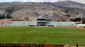 واکنش رئیس جمعیت هلال احمر به استفاده از هلی‌کوپتر برای خشک کردن چمن!