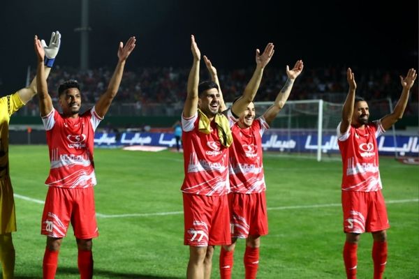 استقلال ۰ - ۱ پرسپولیس