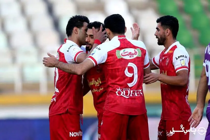 هوادار ۰ - ۲ پرسپولیس