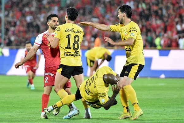 پرسپولیس و ستاره ملی‌پوش به پایان خط رسیدند