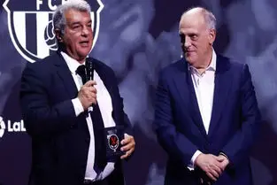 ادامه درگیری بارسلونا با لالیگا!