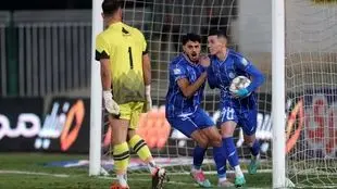 گل اول استقلال به پادیاب