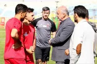 مدیرعامل پرسپولیس رقیب مهدی تاج برای ریاست فدراسیون فوتبال؟