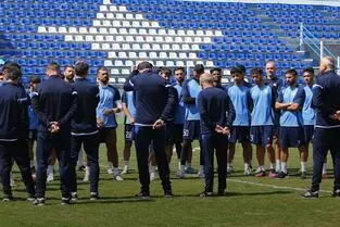 تغییرات جدی در برنامه تمرینی استقلال پس از تساوی برابر هوادار