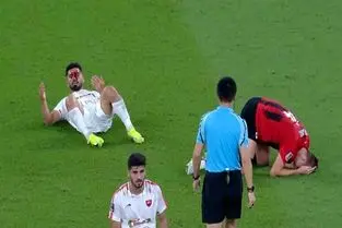 لحظه مصدومیت وحشتناک امید عالیشاه؛ دندان کاپیتان پرسپولیس به بیرون پرت شد