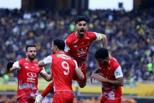 کارتال تصمیم به حذف کاپیتان گرفت؛ پایان کار امید عالیشاه در پرسپولیس؟