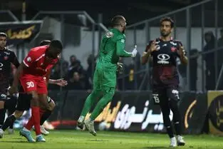 مورد عجیب پرسپولیس: تیر دروازه، مانع بزرگ در مقابل پنالتی‌ها