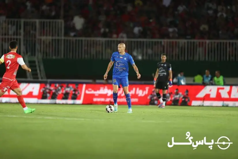 استقلال ۰ - ۱ پرسپولیس