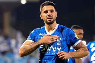 گل دوم الهلال به استقلال توسط الکساندر میتروویچ