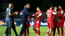 سود سه امتیازی دوباره پرسپولیس از اشتباهات داوری