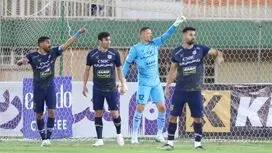 چرا از پرسپولیس امتیاز کم نشد؟ / در بازی تیم‌ملی هم فحاشی شد، آیا مسئولین فدراسیون جریمه شدند؟