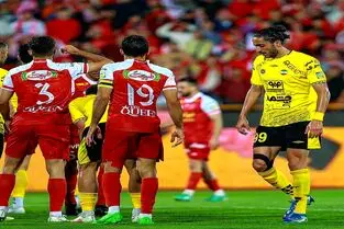 درخواست آتش‌بس یک استقلالی از پرسپولیسی‌ها و سپاهانی‌ها