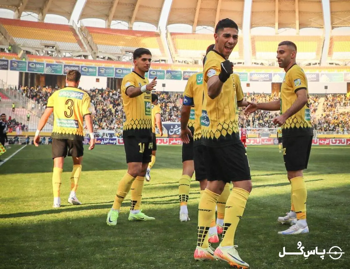 شوک بزرگ به سپاهان: مهدی لیموچی بخشی از فصل آینده را هم از دست داد!