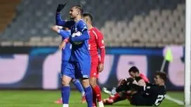 مدافع کلیدی استقلال به النصر می‌رسد