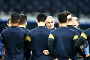 خشم سرمربی پرسپولیس علیه کاپیتان: عالیشاه باید جریمه شود