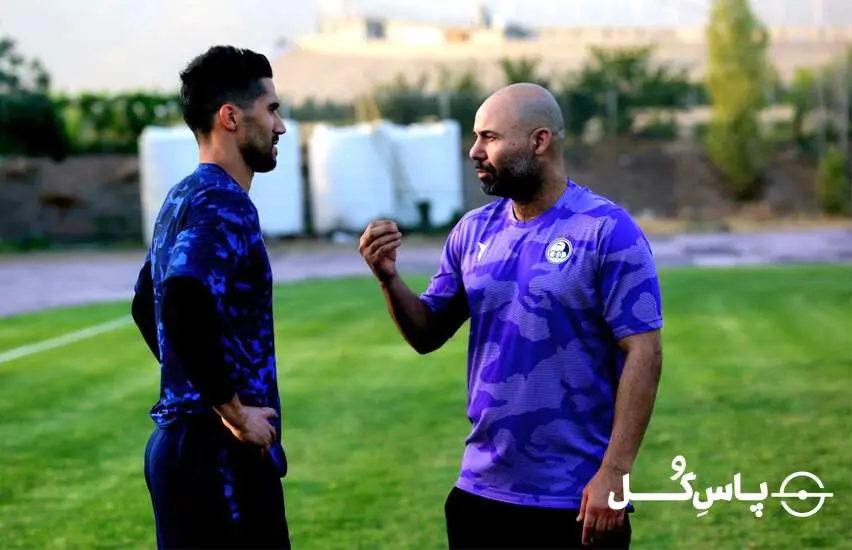 مراسم معارفه سهراب بختیاری‌زاده در تمرین استقلال
